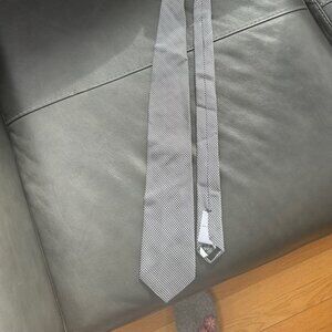Ermenegildo Zegna 100% silk made in Italy neck tie